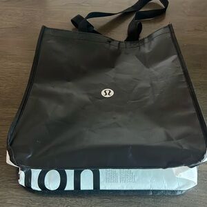 Lululemon shopping bag large 12”x 16”